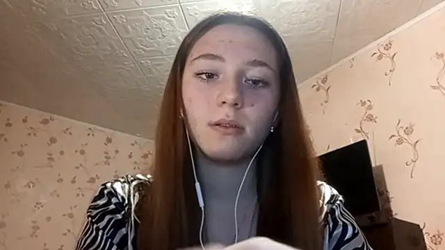 Sophiecuttie online show from 09.19.25