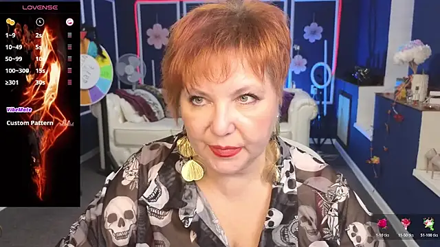 Kira Kenett online show from 10.23.25