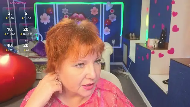 Kira Kenett online show from 02.11.26