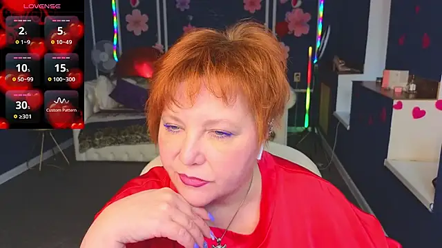 Kira Kenett online show from 02.25.26