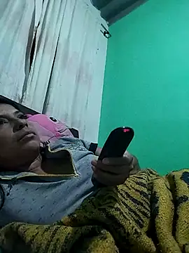 Snapshot of AnggelicaSwan21 chatting on 11.06.25 AnggelicaSwan21 online show from 11.06.25