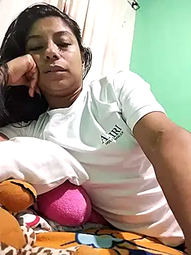 Snapshot of AnggelicaSwan21 chatting on 11.10.25 AnggelicaSwan21 online show from 11.10.25