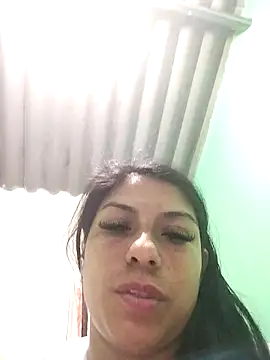 Snapshot of AnggelicaSwan21 chatting on 11.22.25 AnggelicaSwan21 online show from 11.22.25