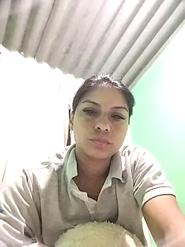 Snapshot of AnggelicaSwan21 chatting on 11.26.25 AnggelicaSwan21 online show from 11.26.25