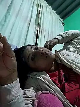 Snapshot of AnggelicaSwan21 chatting on 11.28.25 AnggelicaSwan21 online show from 11.28.25