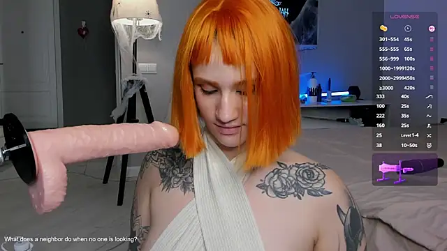 Snapshot of Anita_sea chatting on 10.31.25 Anita sea online show from 10.31.25