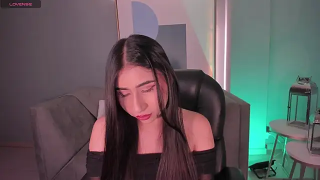 MayaMoretti  online show from 03.21.26