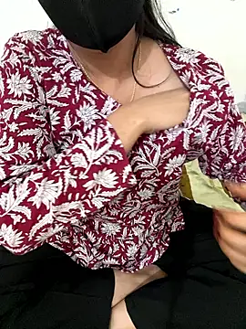 Sex Queen aaraya online show from 04.08.26