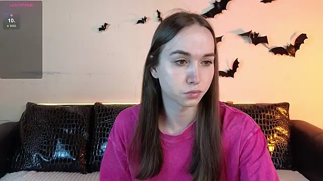 Angeel Kate online show from 11.13.25