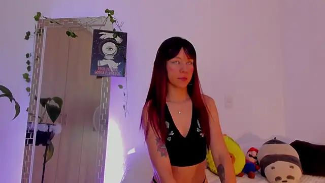 Snapshot of Genesiissss chatting on 10.12.25 Genesiissss online show from 10.12.25