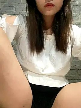 Snapshot of _sury00_ chatting on 10.04.25  sury00  online show from 10.04.25