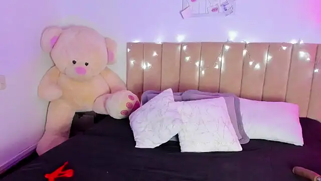 Hill Brownie online show from 01.15.26