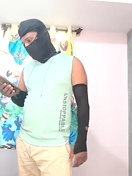 Family02 online show from 04.18.26