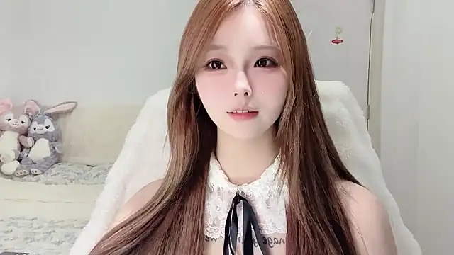 Snapshot of xiaoyugan-99 chatting on 09.19.25 xiaoyugan-99 online show from 09.19.25