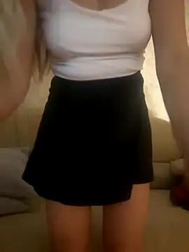 Nikihot   online show from 10.24.25