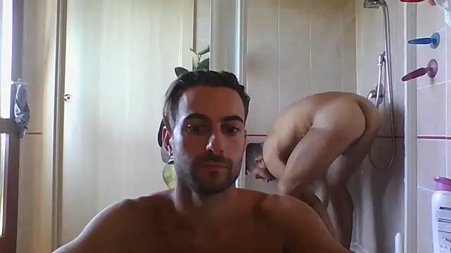 Amicisegreti online show from 09.19.25