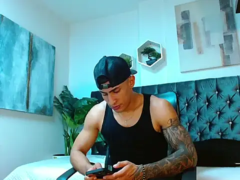 Snapshot of adrian_ray chatting on 02.28.26 adrian ray online show from 02.28.26