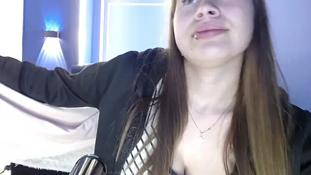 Snapshot of Olivia11_ chatting on 09.29.25 Olivia11 online show from 09.29.25