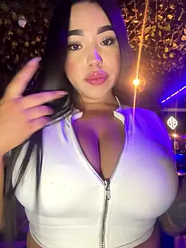 Snapshot of SofiaWildee chatting on 01.18.26 SofiaWildee online show from 01.18.26