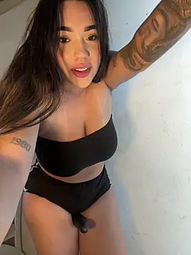 Snapshot of SofiaWildee chatting on 02.17.26 SofiaWildee online show from 02.17.26