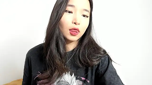 Soyun Mia online show from 01.13.26