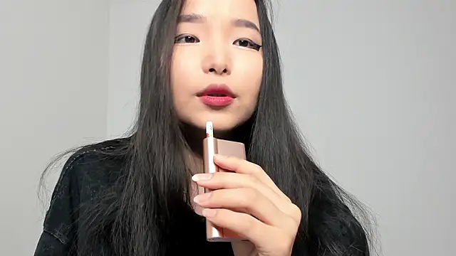 Snapshot of Soyun_Mia chatting on 05.22.26 Soyun Mia online show from 05.22.26
