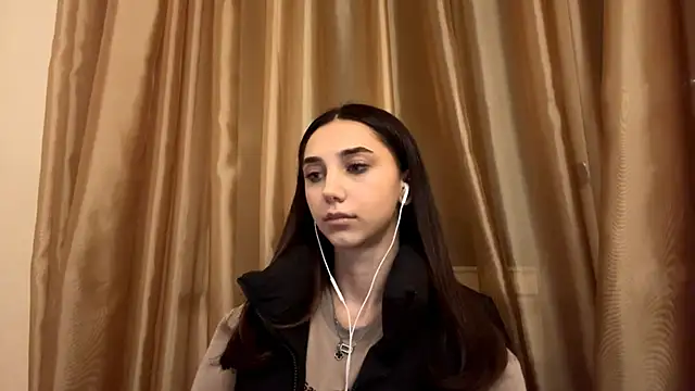 LinaMour online show from 09.30.25