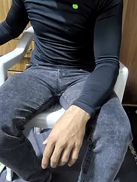 Snapshot of yazinyazin1 chatting on 11.03.25 yazinyazin1 online show from 11.03.25