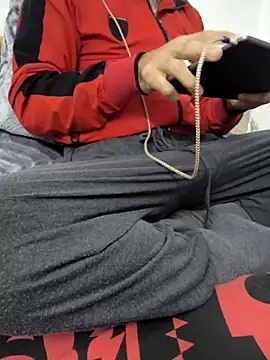 Snapshot of yazinyazin1 chatting on 11.22.25 yazinyazin1 online show from 11.22.25