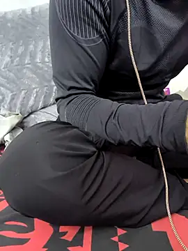 Snapshot of yazinyazin1 chatting on 11.23.25 yazinyazin1 online show from 11.23.25