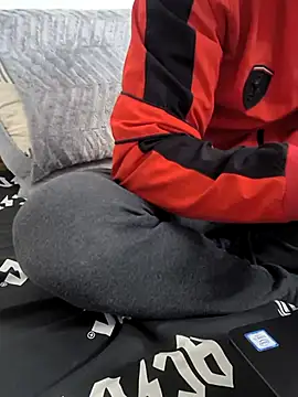 Snapshot of yazinyazin1 chatting on 11.29.25 yazinyazin1 online show from 11.29.25