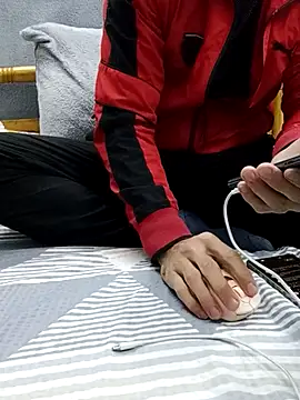 Snapshot of yazinyazin1 chatting on 12.16.25 yazinyazin1 online show from 12.16.25