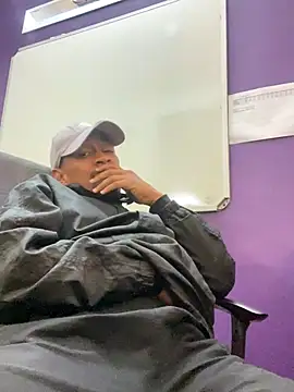 fitsexyman online show from 10.20.25