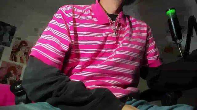 Snapshot of LovexJuxn_ chatting on 11.27.25 LovexJuxn online show from 11.27.25