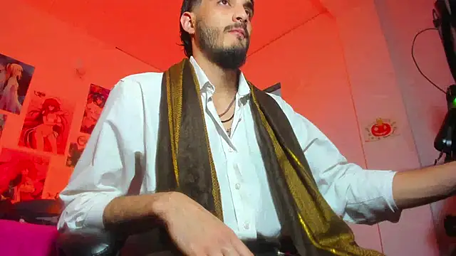 Snapshot of LovexJuxn_ chatting on 12.16.25 LovexJuxn online show from 12.16.25