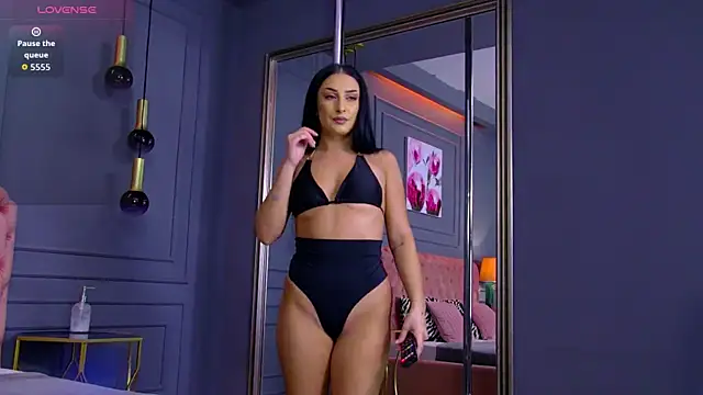 SelenaRoyce online show from 09.09.25