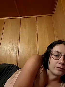 YoungLiisaxx online show from 09.18.25