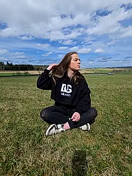 Luna Lynn online show from 04.06.26