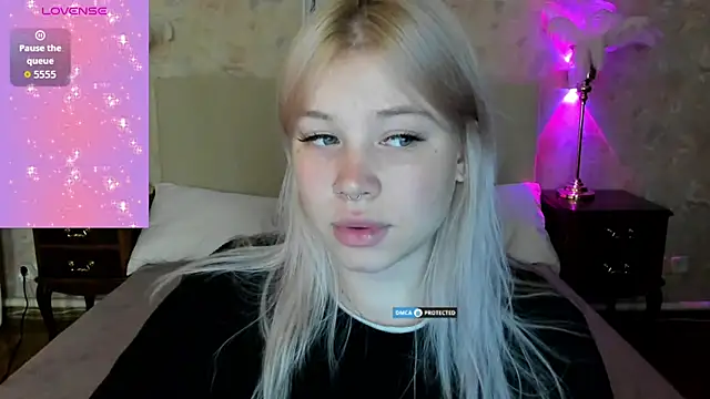 Diana Dream online show from 11.28.25