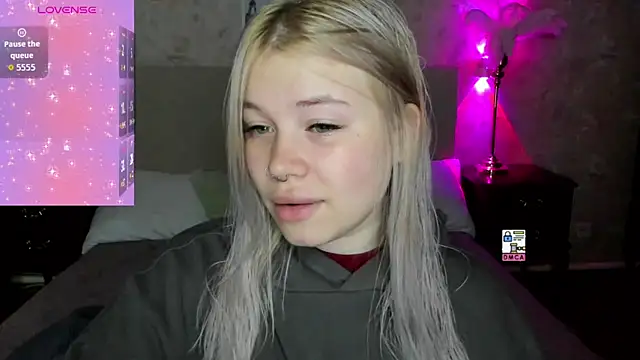 Diana Dream online show from 11.30.25