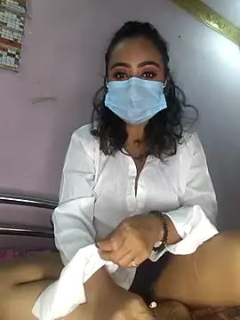 yours sugar babe online show from 10.17.25