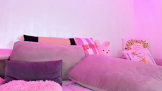 RileyNox online show from 04.15.26