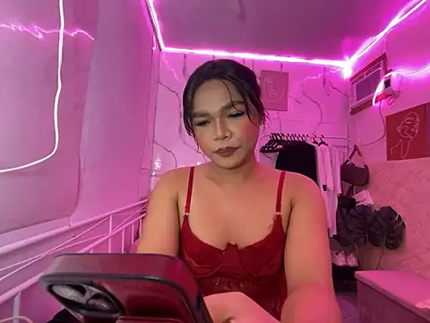 Snapshot of Sassy_lenarxx chatting on 09.15.25 Sassy lenarxx online show from 09.15.25