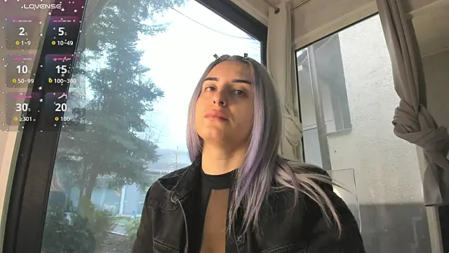 Ella Vee online show from 02.13.26