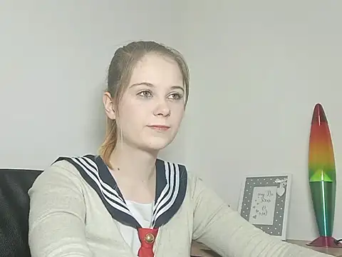 LydiaYoung online show from 09.18.25