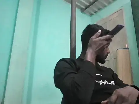 Snapshot of Tamilgud23 chatting on 12.14.25 Tamilgud23 online show from 12.14.25