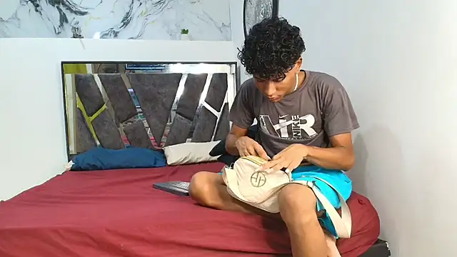 LONDON BOYS1 online show from 11.03.25