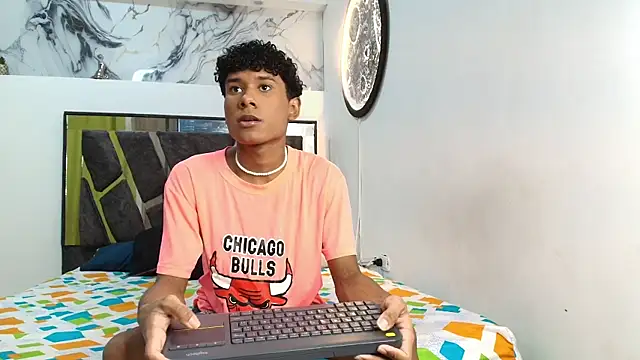 LONDON BOYS1 online show from 11.20.25