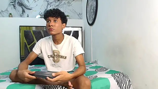 LONDON BOYS1 online show from 11.26.25