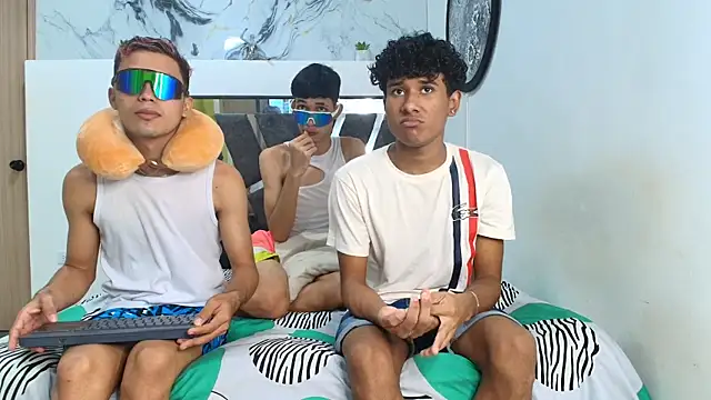 LONDON BOYS1 online show from 11.30.25